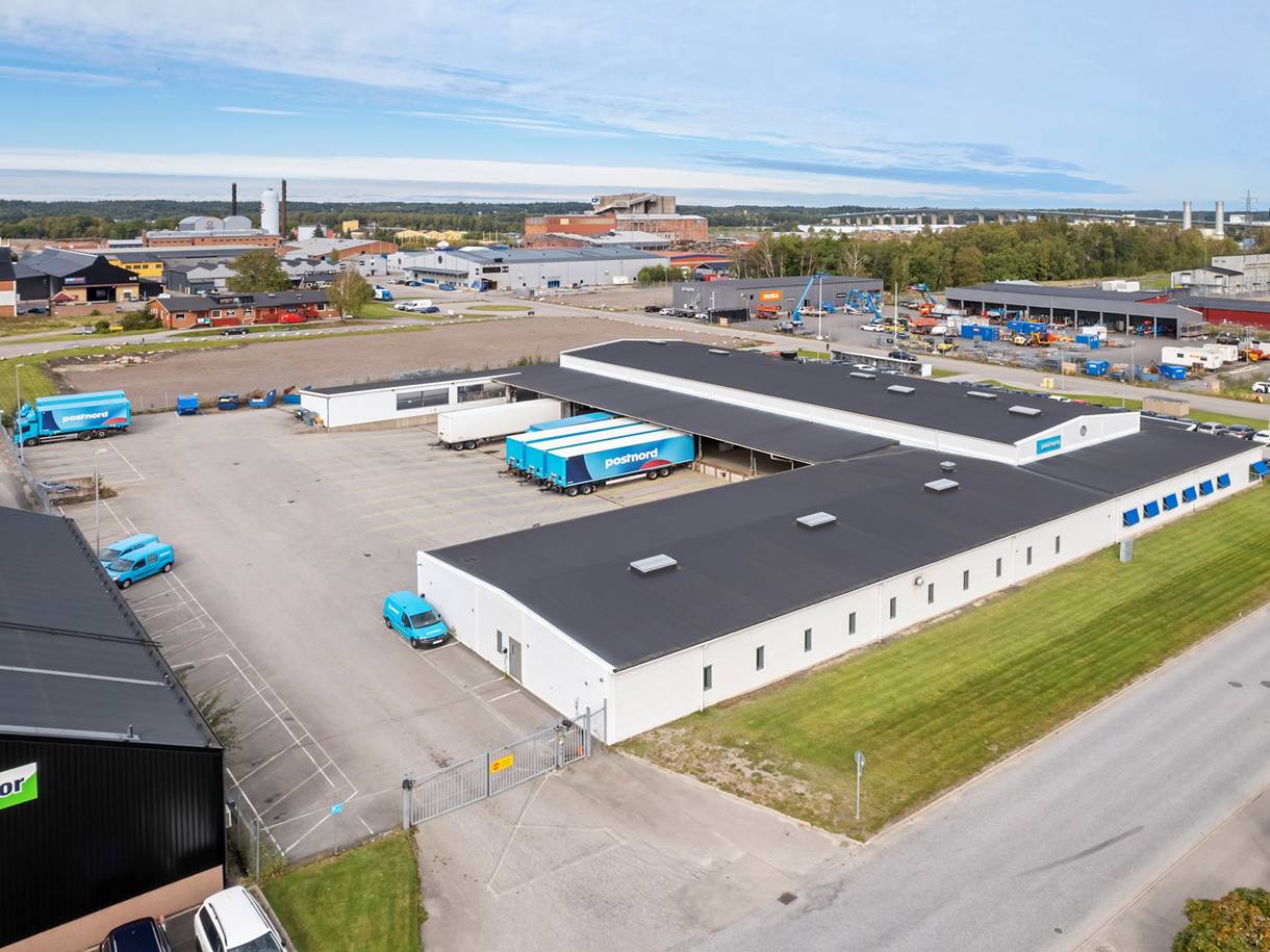 kommersiella fastigheter till salu i Trollhättan kommun, Trollhättan – 2360 kvm (bild 2)