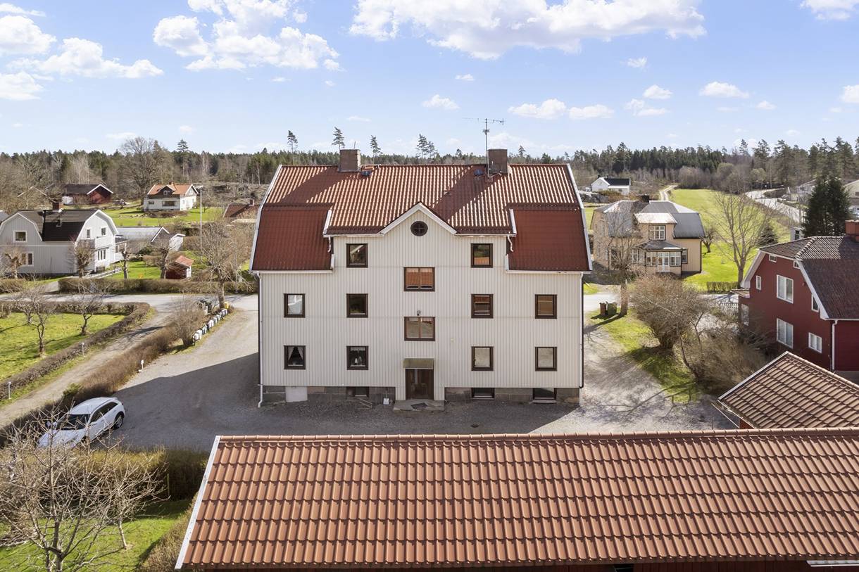 kommersiella fastigheter till salu i Trollhättan kommun, Trollhättan – 414 kvm (bild 3)