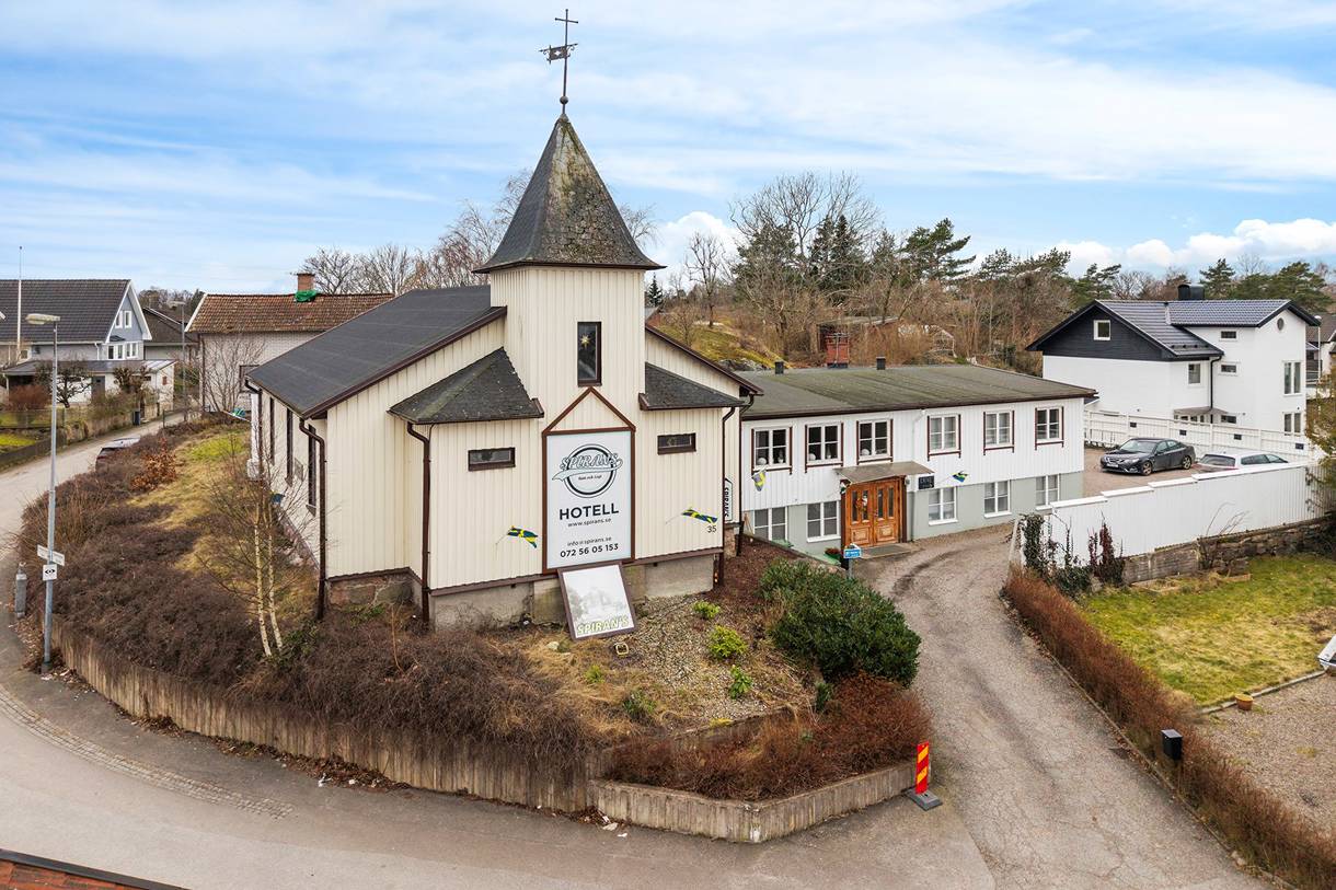 kommersiella fastigheter till salu i Trollhättan kommun, Strömslund – 450 kvm (bild 2)